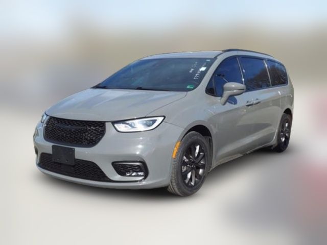 2021 Chrysler Pacifica Touring