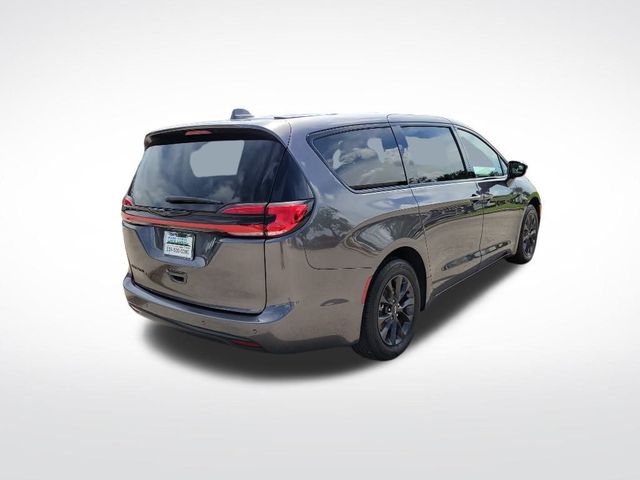 2021 Chrysler Pacifica Touring