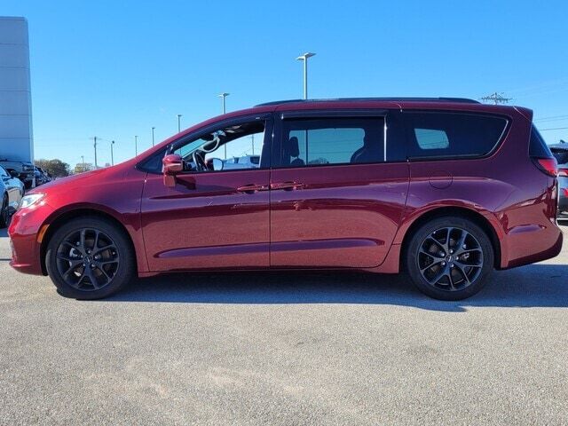 2021 Chrysler Pacifica Touring