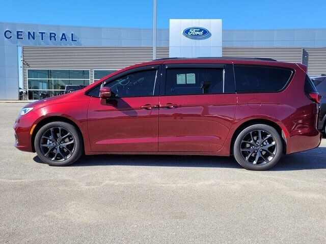 2021 Chrysler Pacifica Touring