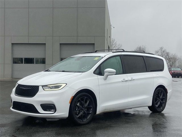 2021 Chrysler Pacifica Touring