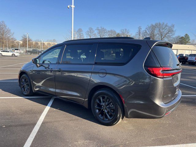 2021 Chrysler Pacifica Touring