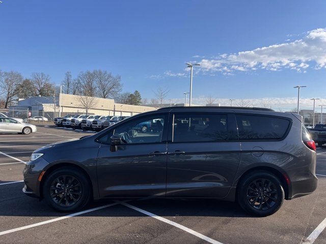 2021 Chrysler Pacifica Touring