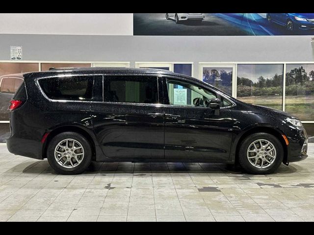 2021 Chrysler Pacifica Touring