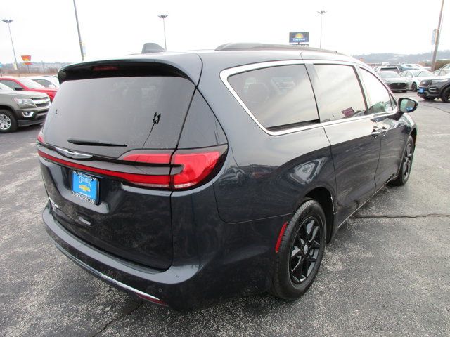 2021 Chrysler Pacifica Touring