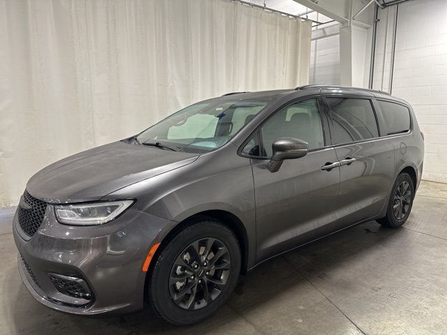 2021 Chrysler Pacifica Touring