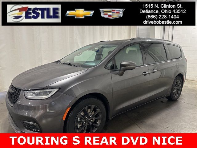 2021 Chrysler Pacifica Touring