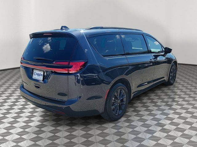 2021 Chrysler Pacifica Touring