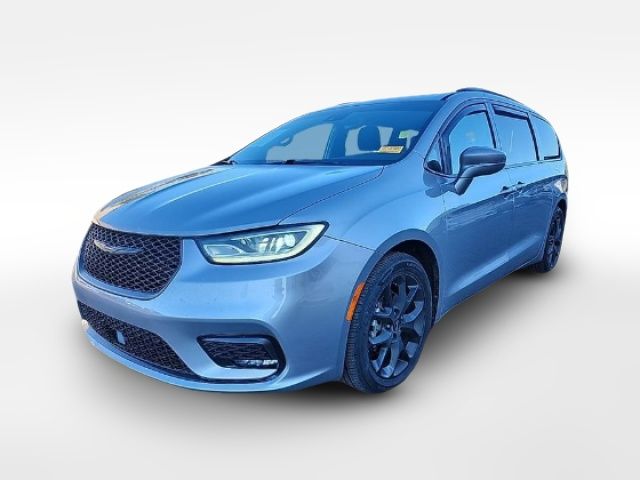 2021 Chrysler Pacifica Touring