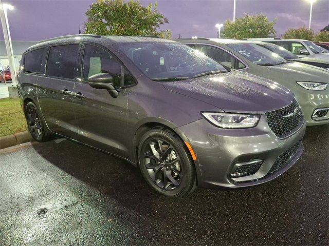 2021 Chrysler Pacifica Touring