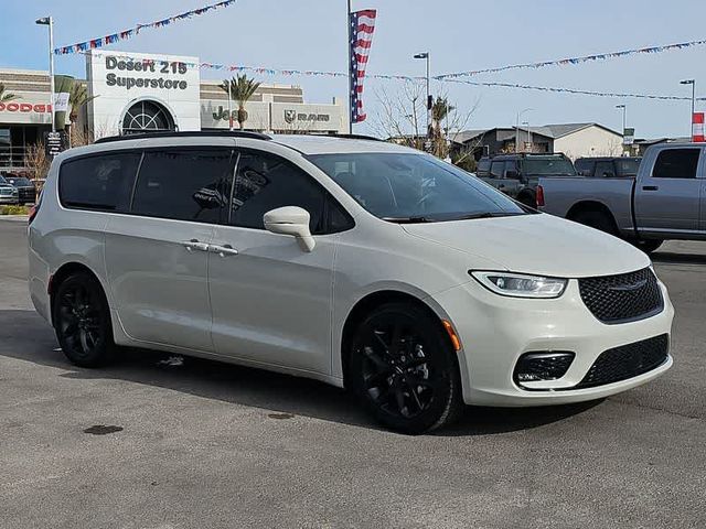 2021 Chrysler Pacifica Touring