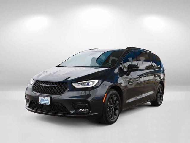 2021 Chrysler Pacifica Touring