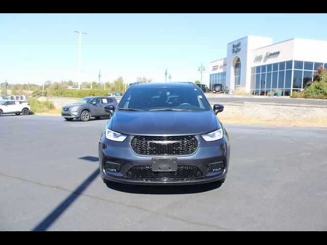 2021 Chrysler Pacifica Touring