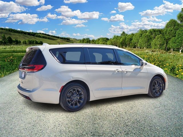 2021 Chrysler Pacifica Touring