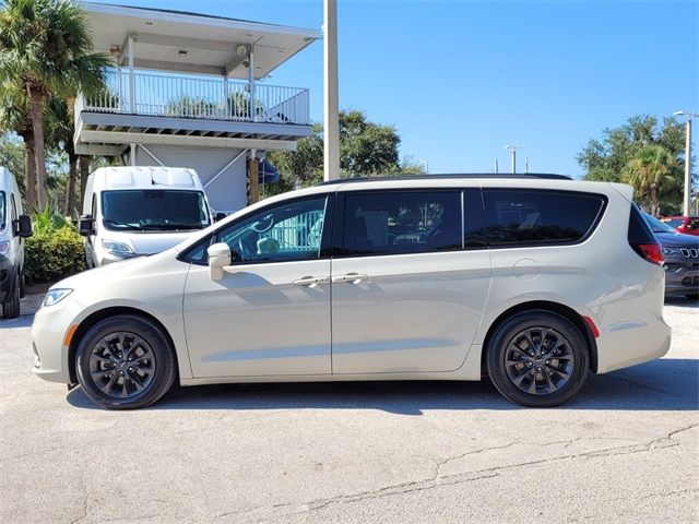 2021 Chrysler Pacifica Touring