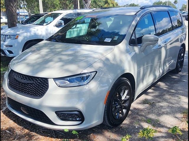 2021 Chrysler Pacifica Touring