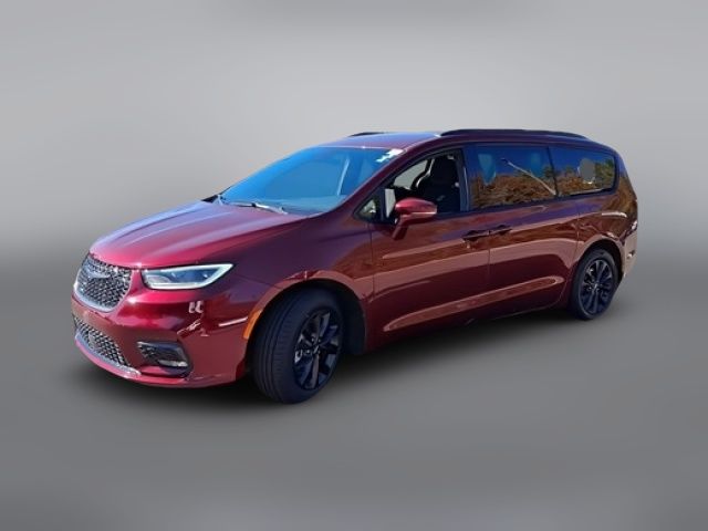 2021 Chrysler Pacifica Touring