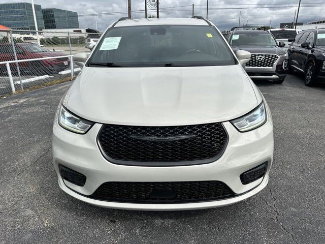 2021 Chrysler Pacifica Touring