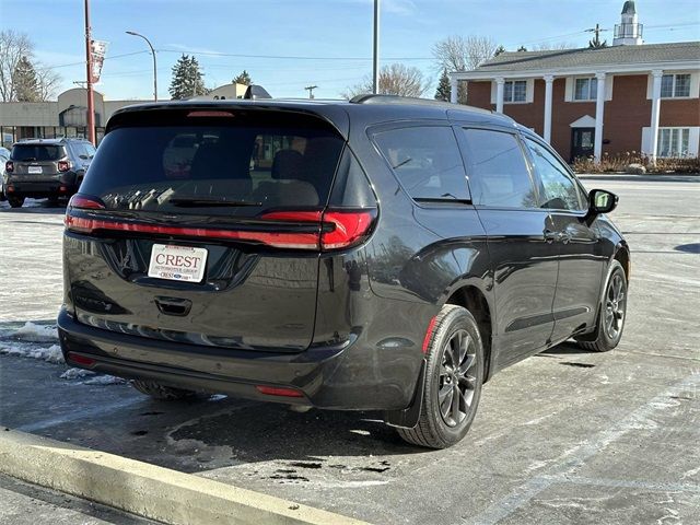 2021 Chrysler Pacifica Touring