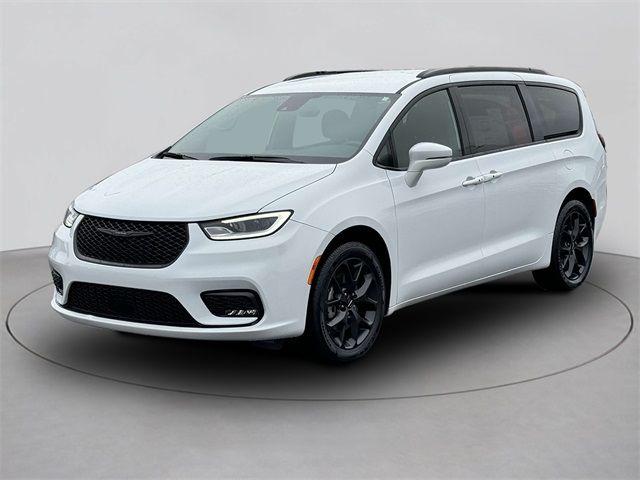 2021 Chrysler Pacifica Touring