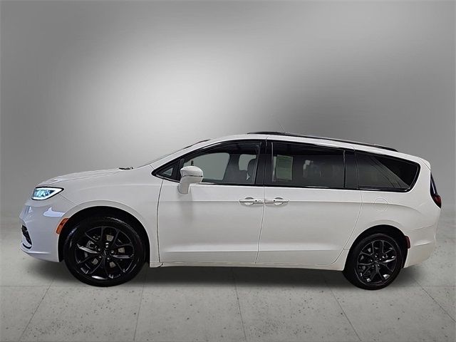 2021 Chrysler Pacifica Touring