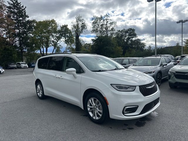 2021 Chrysler Pacifica Touring