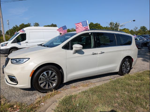 2021 Chrysler Pacifica Touring-L