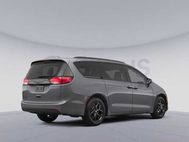 2021 Chrysler Pacifica Touring-L