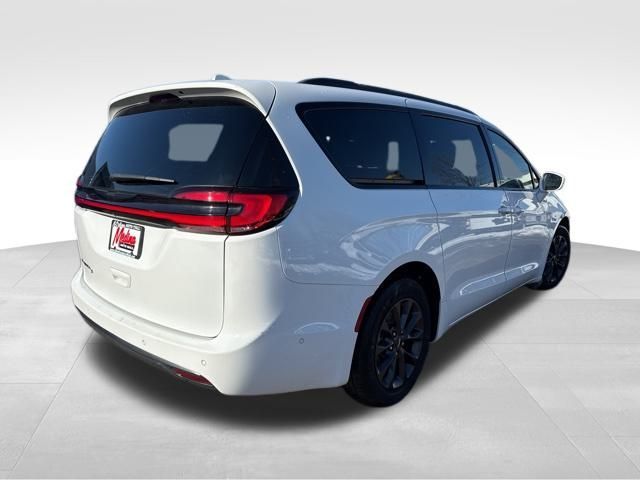 2021 Chrysler Pacifica Touring-L