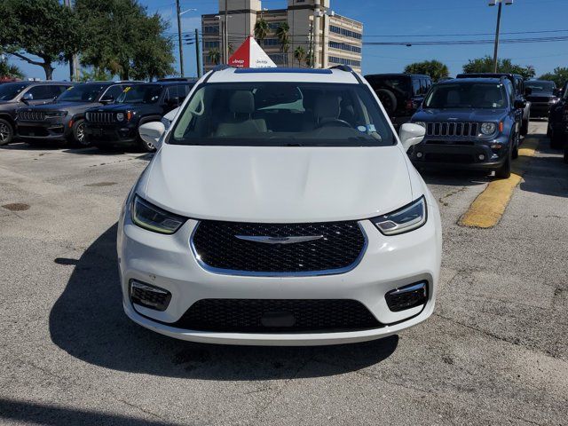 2021 Chrysler Pacifica Touring-L