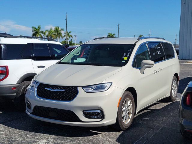 2021 Chrysler Pacifica Touring-L