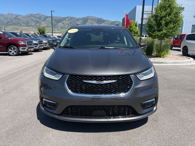 2021 Chrysler Pacifica Touring-L