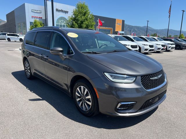 2021 Chrysler Pacifica Touring-L