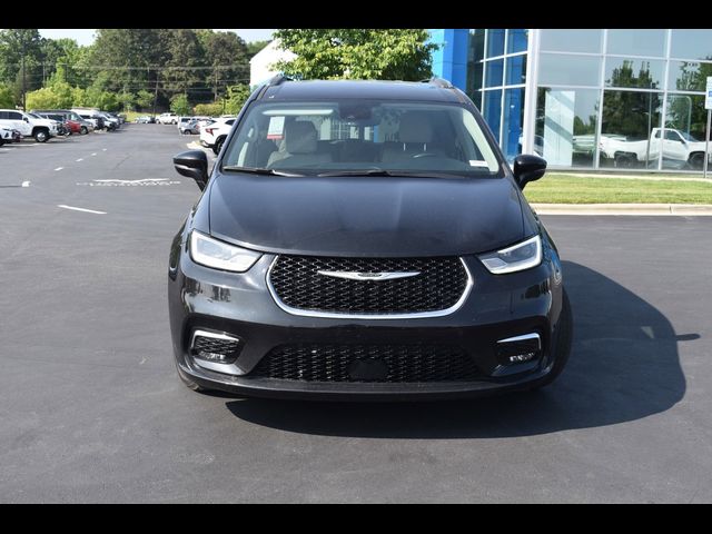 2021 Chrysler Pacifica Touring-L