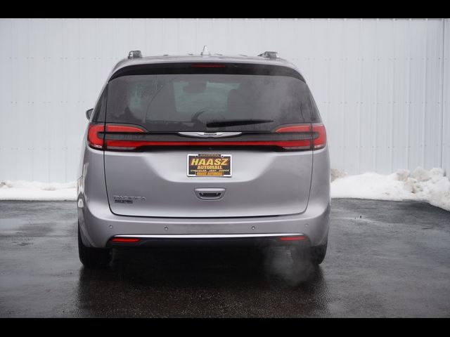 2021 Chrysler Pacifica Touring-L