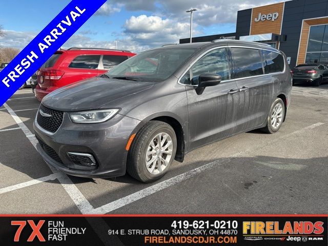 2021 Chrysler Pacifica Touring-L