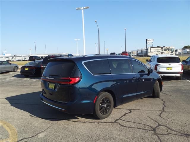 2021 Chrysler Pacifica Touring-L