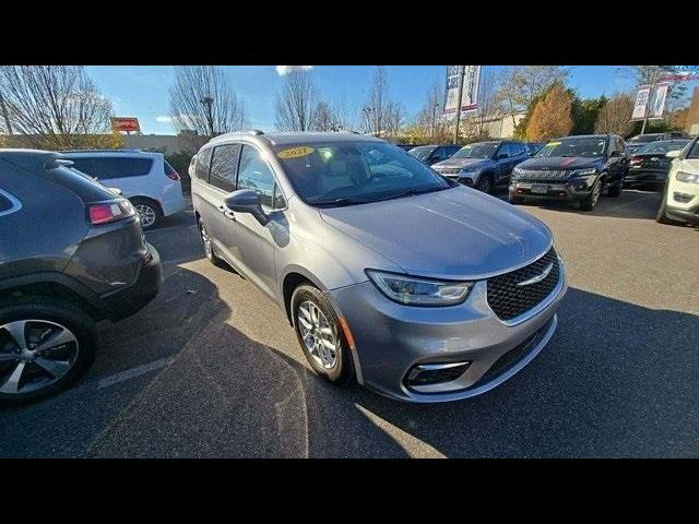 2021 Chrysler Pacifica Touring-L