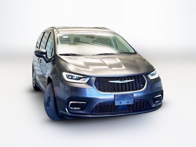 2021 Chrysler Pacifica Touring-L