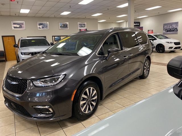 2021 Chrysler Pacifica Touring-L