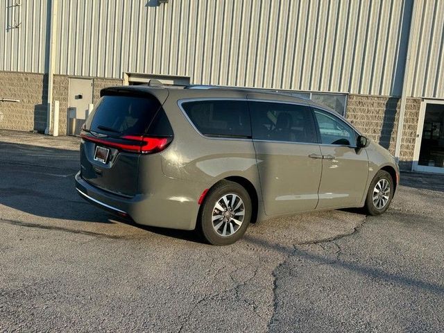 2021 Chrysler Pacifica Touring-L