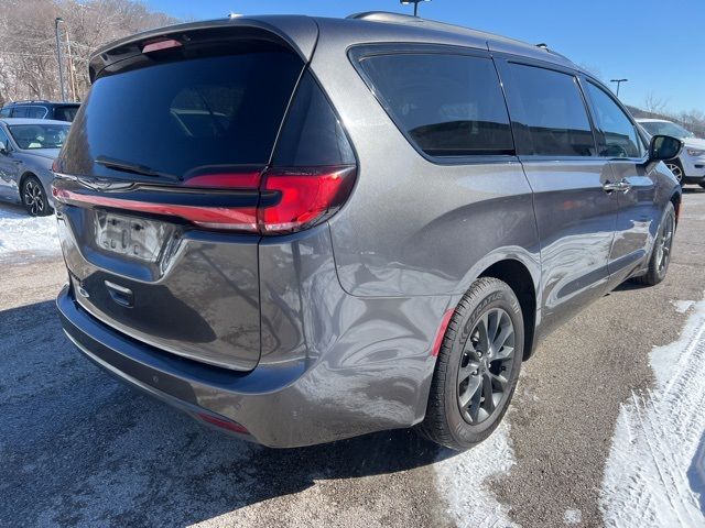 2021 Chrysler Pacifica Touring-L