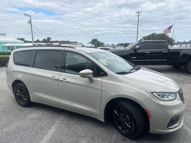 2021 Chrysler Pacifica Touring-L