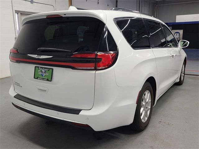 2021 Chrysler Pacifica Touring-L