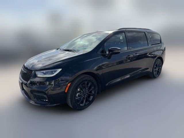 2021 Chrysler Pacifica Touring-L