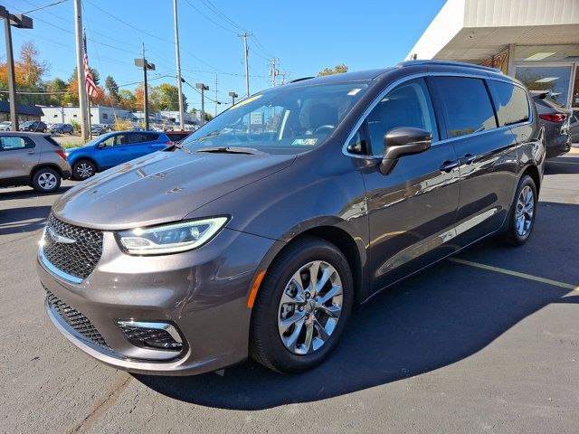 2021 Chrysler Pacifica Touring-L