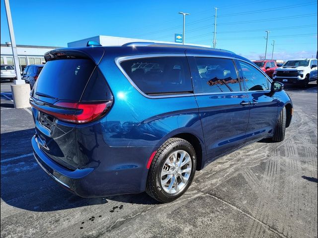 2021 Chrysler Pacifica Touring-L