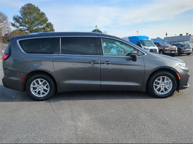 2021 Chrysler Pacifica Touring-L