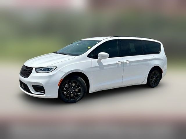 2021 Chrysler Pacifica Touring-L