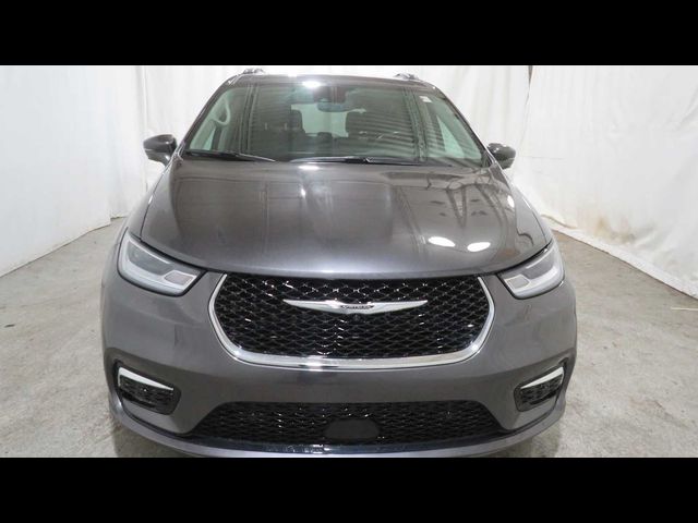 2021 Chrysler Pacifica Touring-L